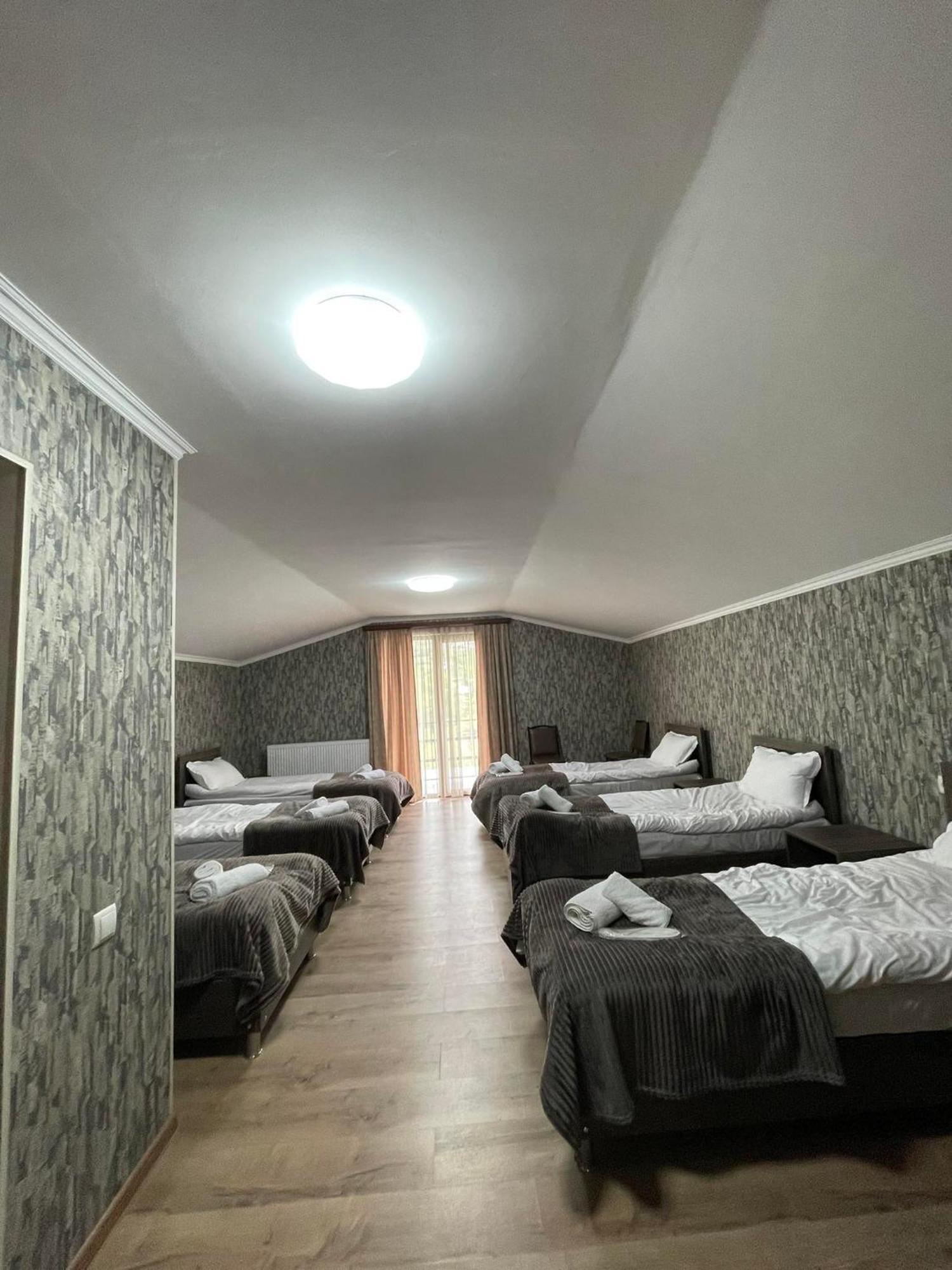 Hotel Shina Kazbegi Exteriör bild
