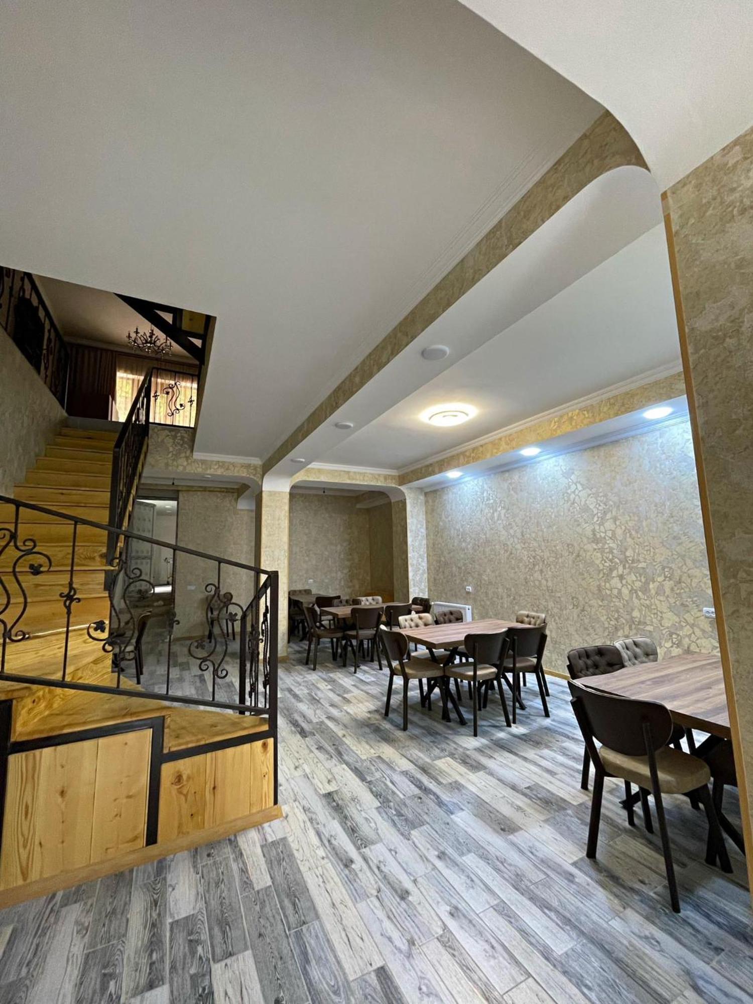 Hotel Shina Kazbegi Exteriör bild